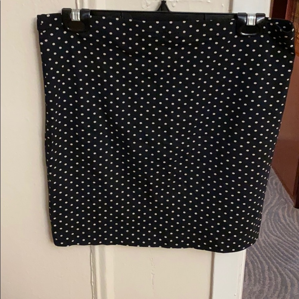 Black With white polkadots short skirt